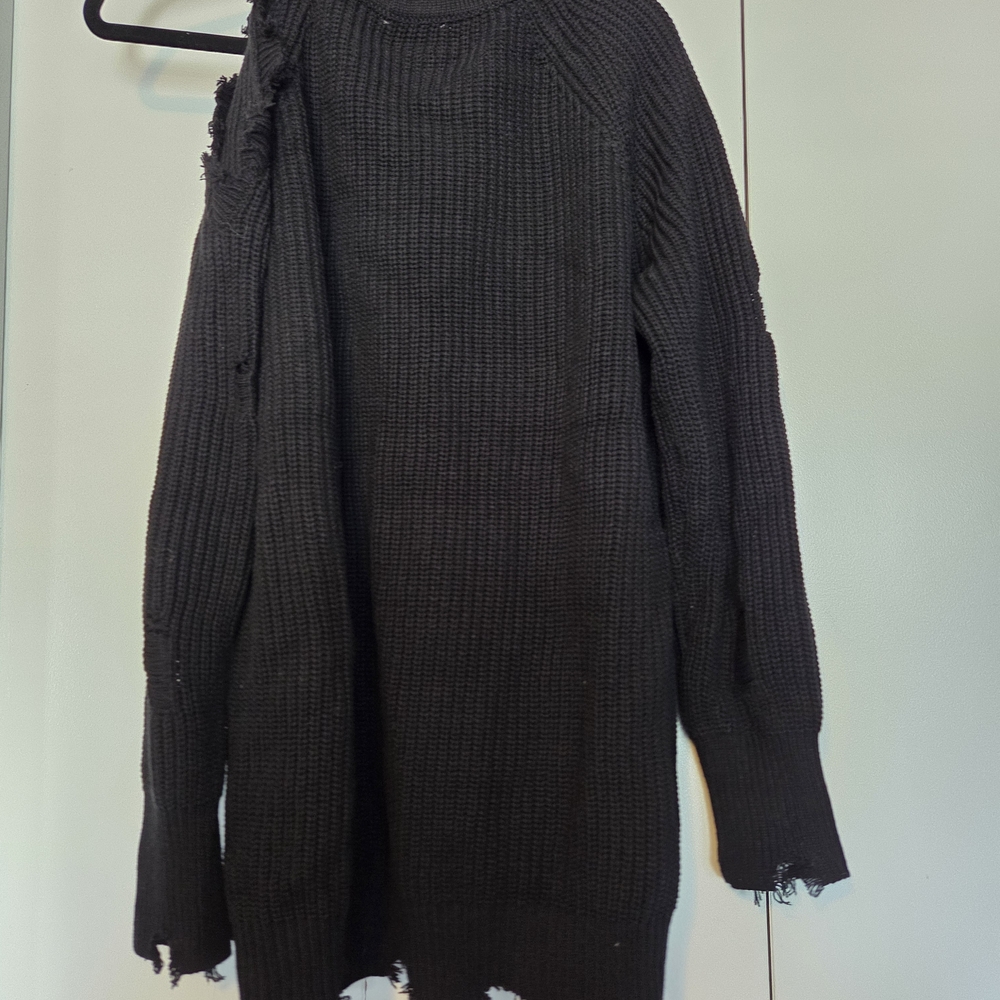 Black Cold Shoulder Distressed Sweater - Picture 4 of 4